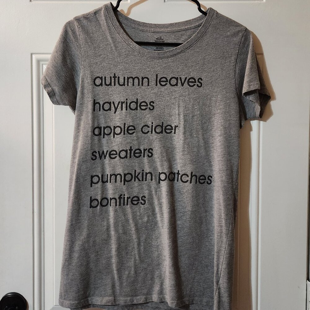 Autumn Fall Weather Tee Shirt Size Medium
